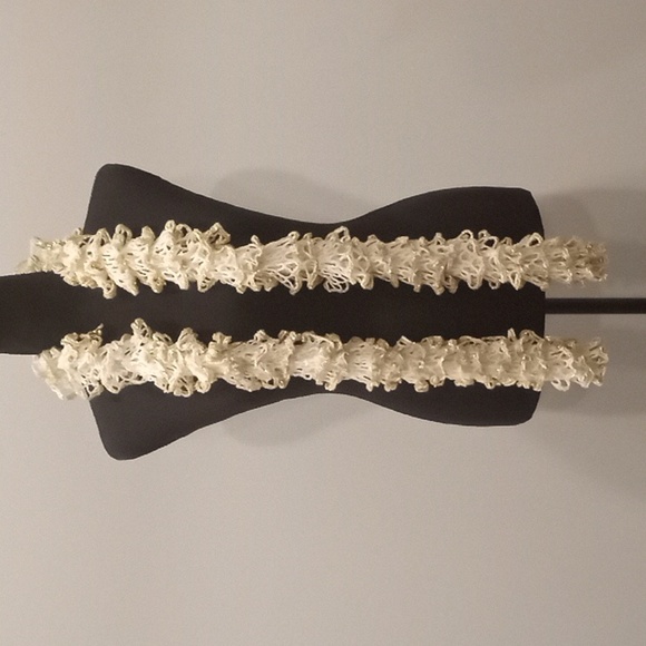 Handcrafted scarf - Picture 3 of 3